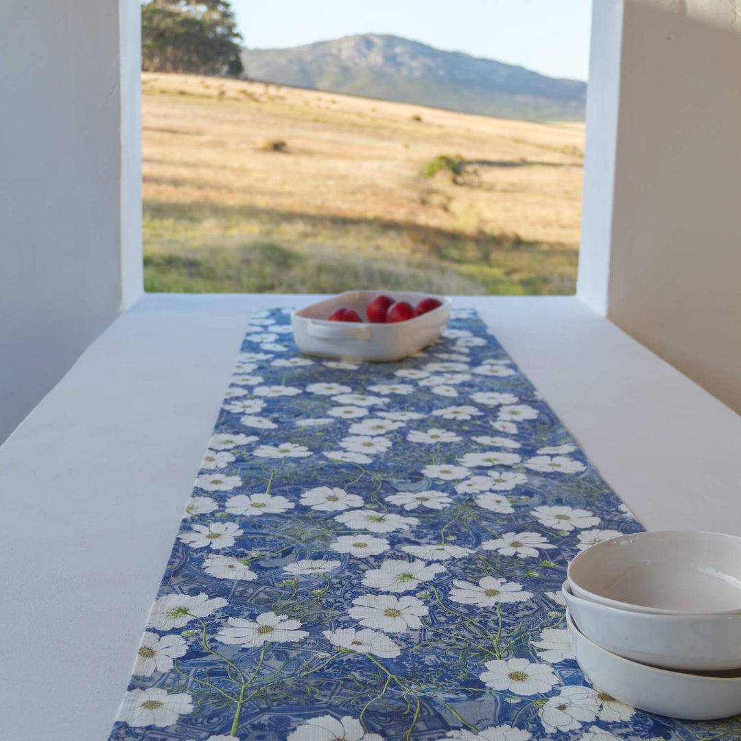 CoralBloom Studio Functional art Tableware Cosmos table runner