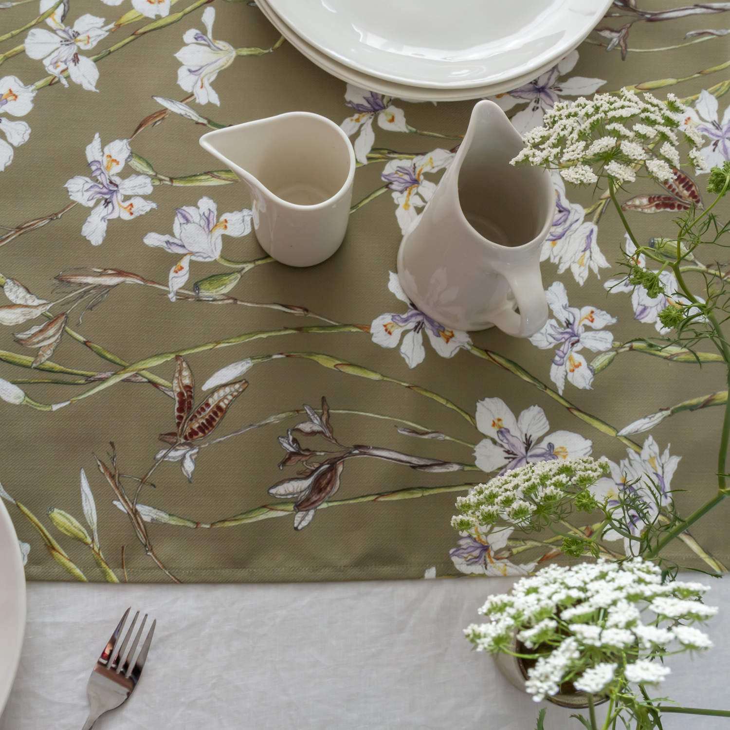 CoralBloom Studio Table runner tableware Irises on green